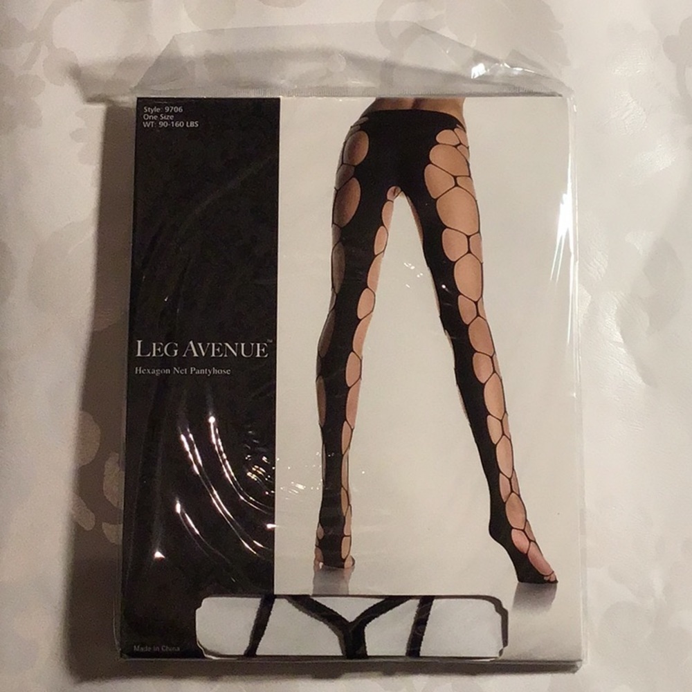 Leg Avenue: Black Hexagon Net Pantyhose​
